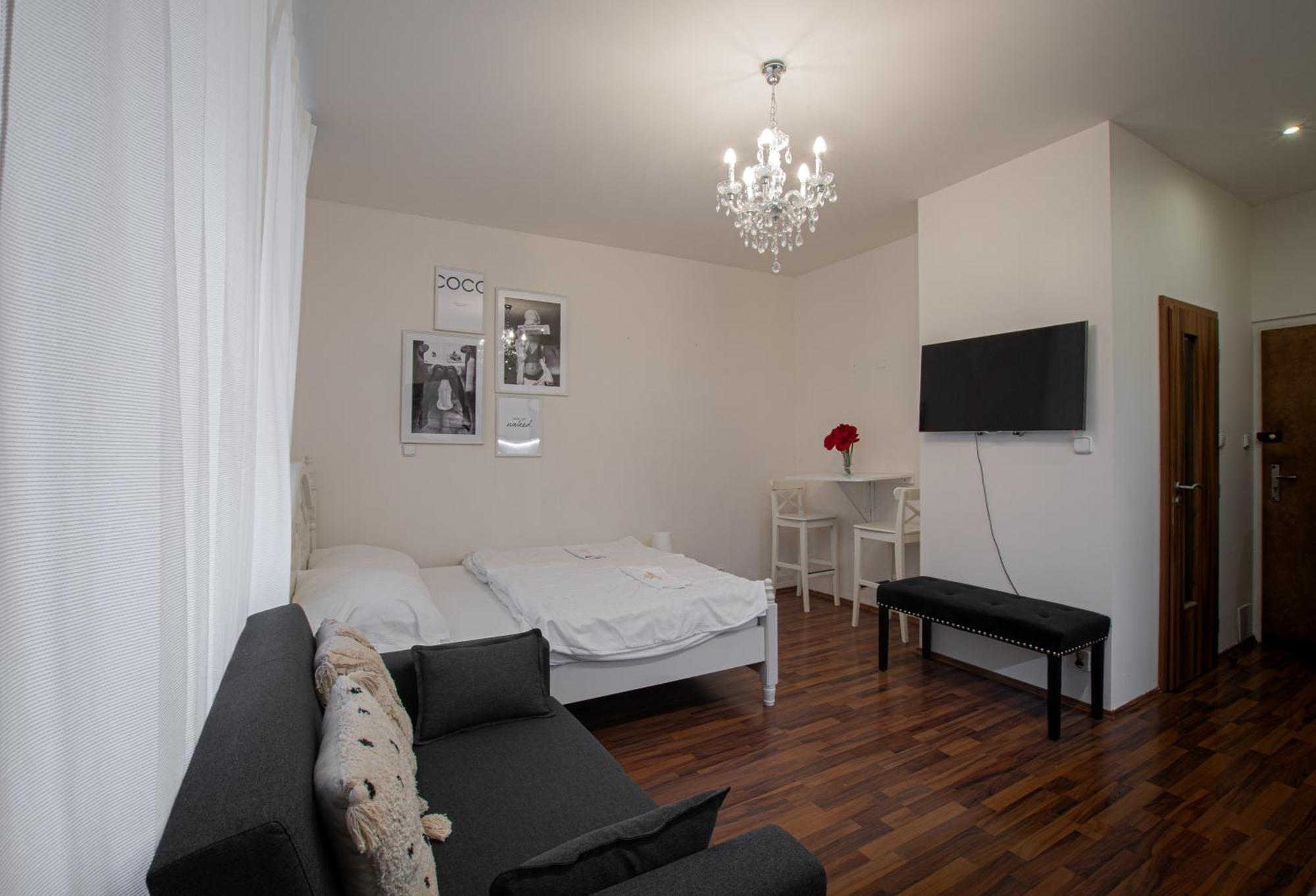 Cozy Homestay At Andel Prága Kültér fotó