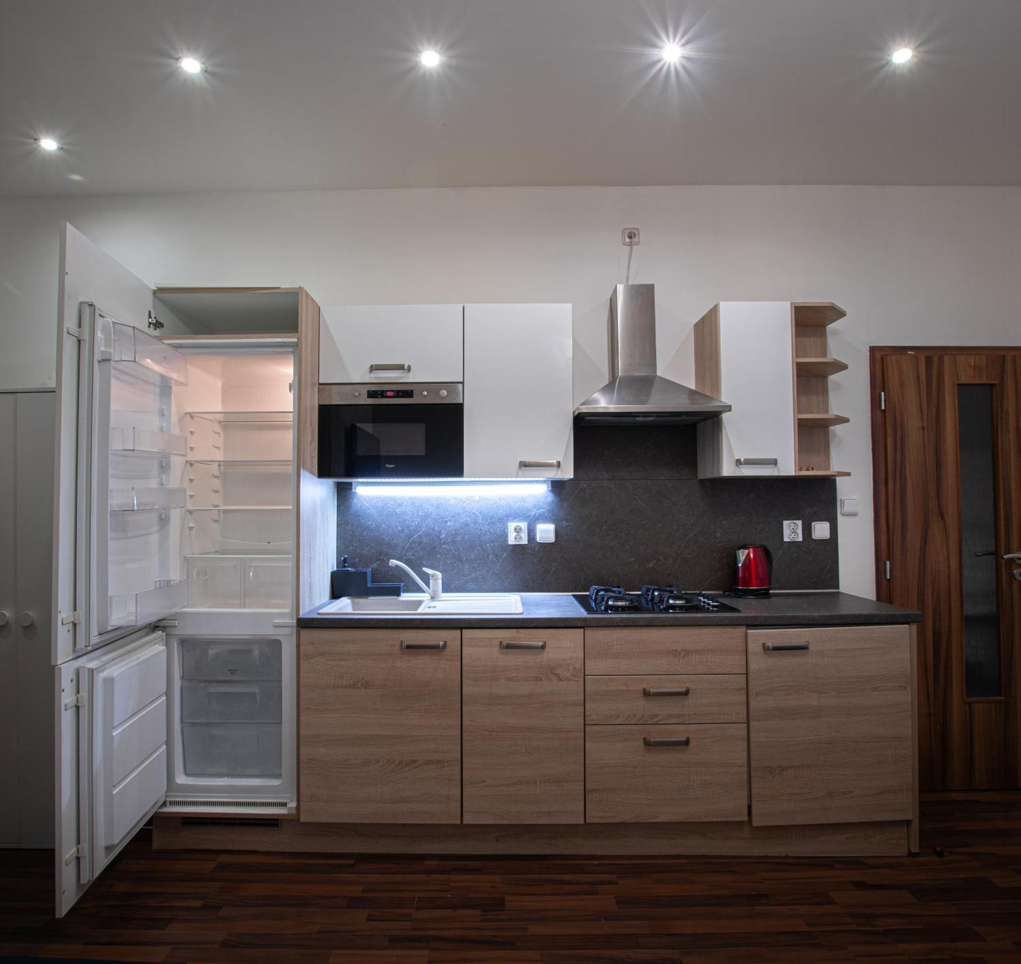 Cozy Homestay At Andel Prága Kültér fotó